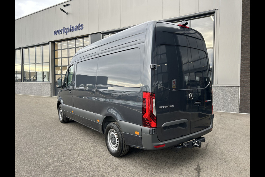 Mercedes-Benz Sprinter 319 CDI L2 H2 PRO / 3500KG Trekhaak / LED / MBUX / Camera / Carplay navigatie / Cruise control / Airco