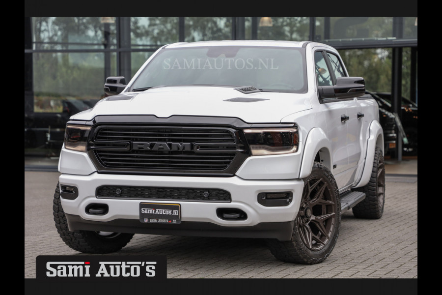 Dodge Ram 1500 ALL-IN PRIJS | HULK PACK | 5.7 V8 HEMI 4x4 | LARAMIE NIGHT EDITION | PRIJS MET LPG EN GARANTIE EN DIKKE WIELEN EN WIDEBODY | DUBBELE CABINE | 5 PERSOONS | VOORRAAD NR 2015 - 4725 | DIRECT BESCHIKBAAR |