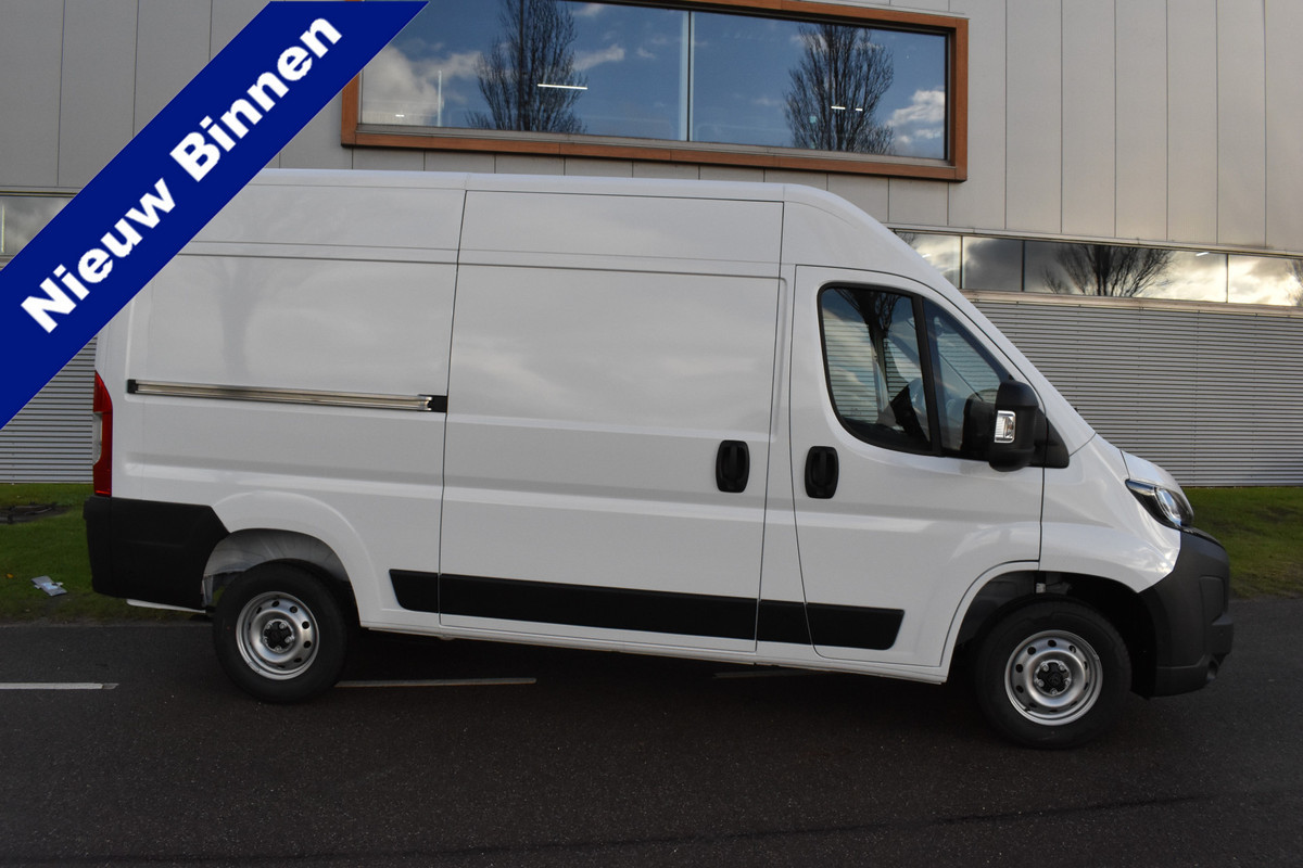 Peugeot Boxer 2.2 BlueHDi 140 S&S L2H2 3.3t Nieuwe bus zonder bpm 2 x snel leverbaar L2H2 / achteruitrijcamera verzwaard verenpakket, pakket City plus