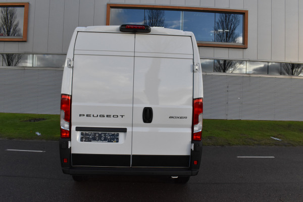 Peugeot Boxer 2.2 BlueHDi 140 S&S L2H2 3.3t Nieuwe bussen zonder bpm L2H2/ achteruitrijcamera verzwaard verenpakket, pakket City plus