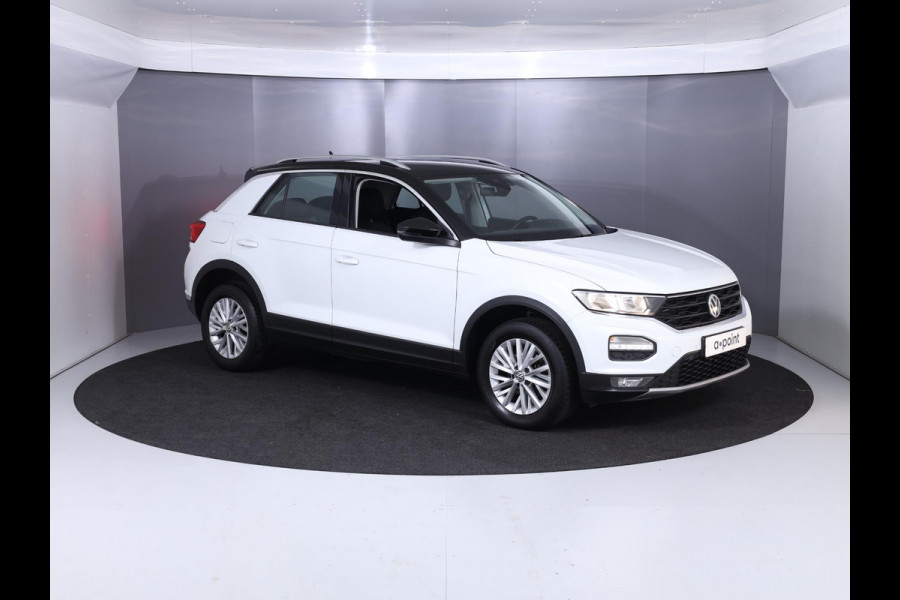 Volkswagen T-Roc 1.0 TSI Style 115 pk | Navigatie | Parkeersensoren | Autom. airco | Adaptieve cruise control |