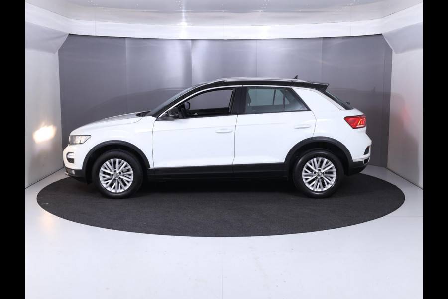 Volkswagen T-Roc 1.0 TSI Style 115 pk | Navigatie | Parkeersensoren | Autom. airco | Adaptieve cruise control |