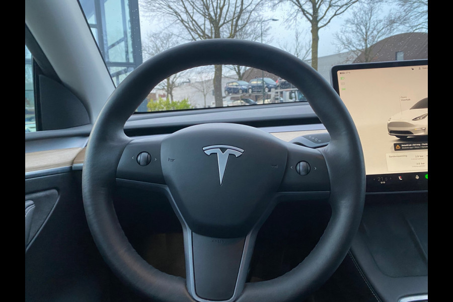 Tesla Model Y Long Range AWD 75 kWh VAN 38.900 VOOR 35.877 EINDEJAARSVOORDEEL 3.023,- | AUTOPILOT | LEDER | PANO | ELEK. KOFFER