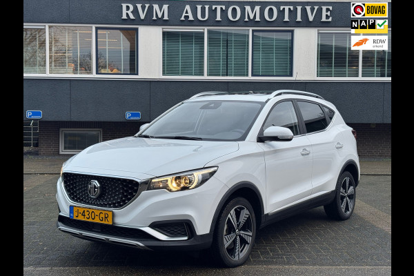 MG ZS EV Luxury 45 kWh VAN 17.900 VOOR 15.440 UW EINDEJAARSVOORDEEL: 2.460 | ORIG. NL. NAP KM |