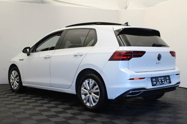 Volkswagen Golf 1.5 TSI Style |Pano|Navi|Alcantara|