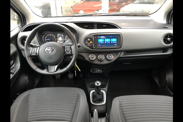 Toyota Yaris 1.0 VVT-i Connect | Eerste eigenaar, Trekhaak, Apple CarPlay/Android Auto, Camera, Lichtmetalen velgen