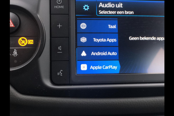 Toyota Yaris 1.0 VVT-i Connect | Eerste eigenaar, Trekhaak, Apple CarPlay/Android Auto, Camera, Lichtmetalen velgen