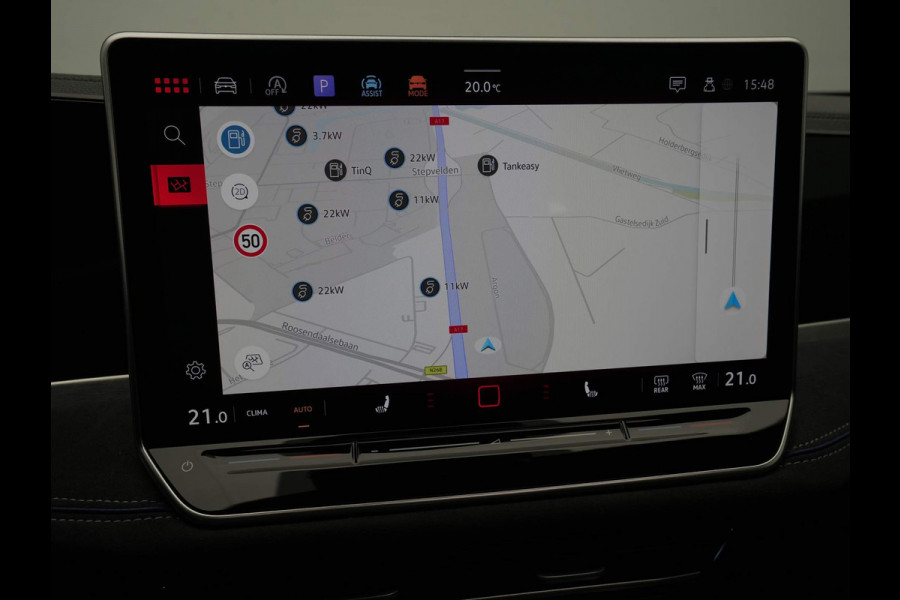 Volkswagen Passat Variant 1.5 eTSI 150pk DSG R-Line Business Panorama Navigatie Trekhaak Camera