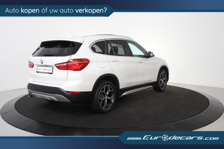 BMW X1 sDrive18i *1ste Eigenaar*Panoramadak*Leer*Navigatie*HUD*