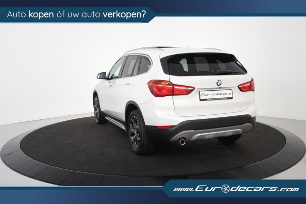 BMW X1 sDrive18i *1ste Eigenaar*Panoramadak*Leer*Navigatie*HUD*