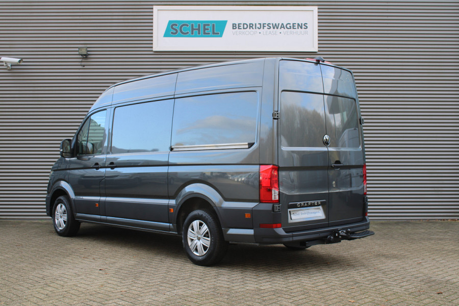 Volkswagen Crafter 35 2.0 TDI L3H3 177pk - Facelift - 2x Schuifdeur - Navigatie - LED - Geveerde stoel - Virtual cockpit - Camera - Trekhaak - Stoe