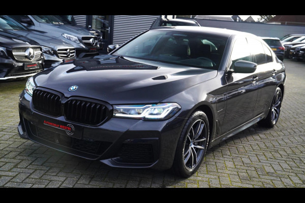 BMW 5 Serie 530e High Executive xDrive | M-pakket | BMW Assisted Drive | Sfeerverlichting | Camera | Dealer onderhouden |