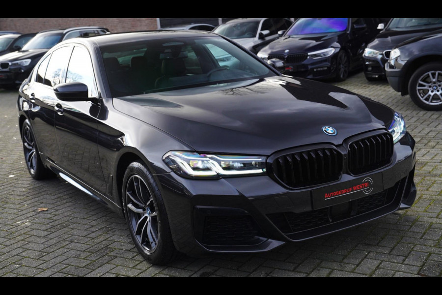 BMW 5 Serie 530e High Executive xDrive | M-pakket | BMW Assisted Drive | Sfeerverlichting | Camera | Dealer onderhouden |