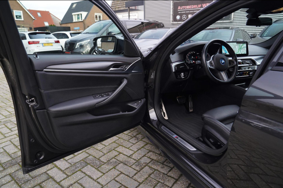 BMW 5 Serie 530e High Executive xDrive | M-pakket | BMW Assisted Drive | Sfeerverlichting | Camera | Dealer onderhouden |