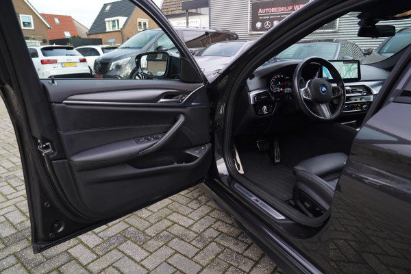 BMW 5 Serie 530e High Executive xDrive | M-pakket | BMW Assisted Drive | Sfeerverlichting | Camera | Dealer onderhouden |