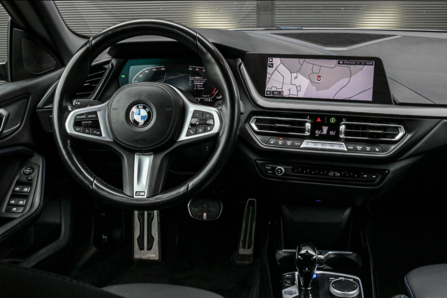 BMW 2 Serie Gran Coupé 218i M-Sport - LED - CAMERA - SPECIALE KLEUR