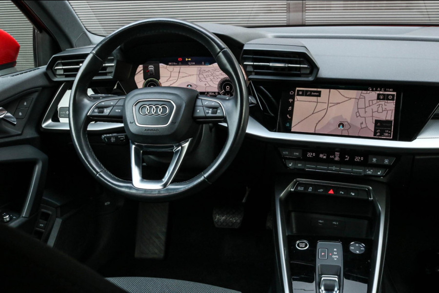 Audi A3 Sportback 40 TFSI e S-line - MATRIX - TREKHAAK - CAMERA