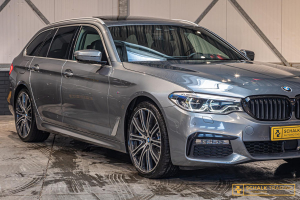 BMW 5 Serie Touring 540i xDrive High Executive|Pano|Cam|H&K