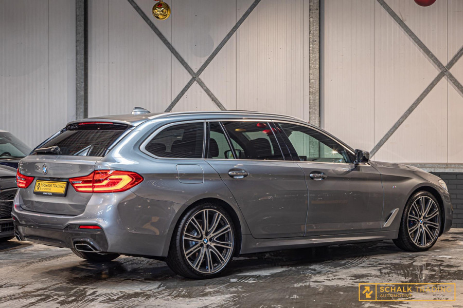 BMW 5 Serie Touring 540i xDrive High Executive|Pano|Cam|H&K