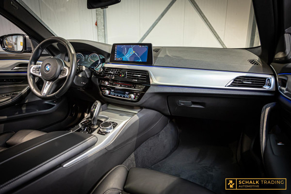 BMW 5 Serie Touring 540i xDrive High Executive|Pano|Cam|H&K