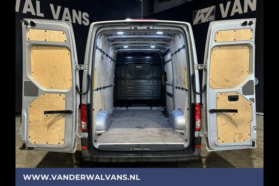 Volkswagen Crafter 2.0 TDI 141pk **BPM VRIJ voor de Ondernemer** L3H3 L2H2 Euro6 Airco | Navigatie | Apple Carplay | Cruisecontrol Android Auto, Bijrijdersbank, 3000kg trekvermogen