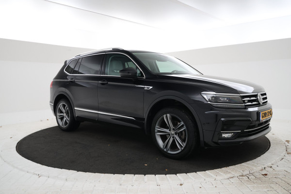 Volkswagen Tiguan Allspace 1.5 TSI Highline Business R Platinum, Panorama, Virtual, Trekhaak, 5 Persoons