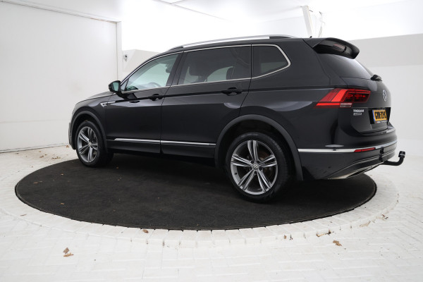 Volkswagen Tiguan Allspace 1.5 TSI Highline Business R Platinum, Panorama, Virtual, Trekhaak, 5 Persoons