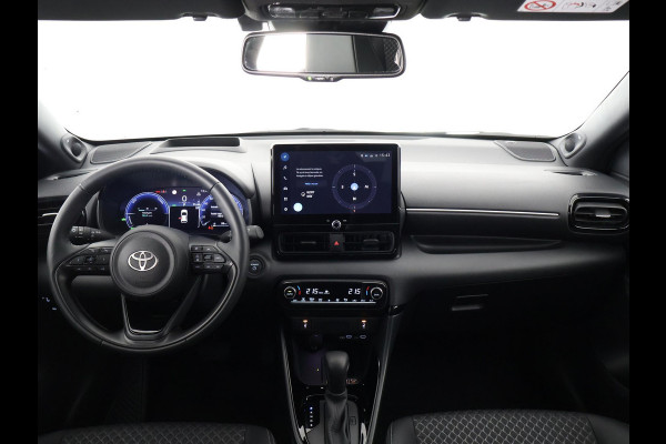 Toyota Yaris 1.5 Hybrid 130 Executive Bi-Tone | JBL Audio | Stuur- & Stoelverwarming | Navigatie | Head Up Display | 10 jaar garantie