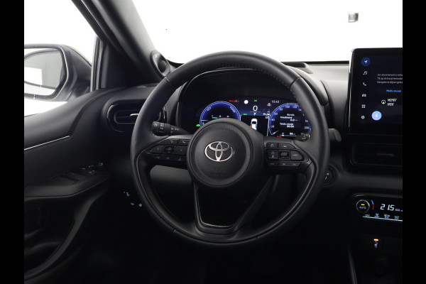 Toyota Yaris 1.5 Hybrid 130 Executive Bi-Tone | JBL Audio | Stuur- & Stoelverwarming | Navigatie | Head Up Display | 10 jaar garantie