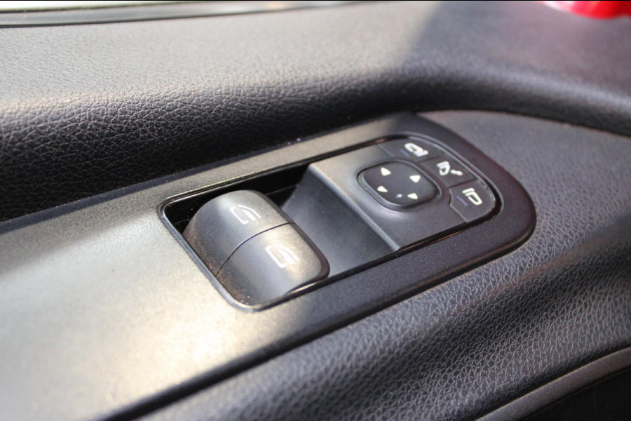 Mercedes-Benz Sprinter 317 1.9 CDI L2H2 DubbelCabine Automaat Navi Leder 170PK
