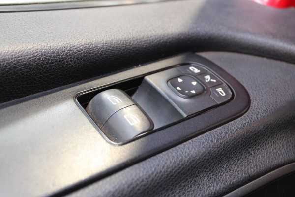 Mercedes-Benz Sprinter 317 1.9 CDI L2H2 DubbelCabine Automaat Navi Leder 170PK