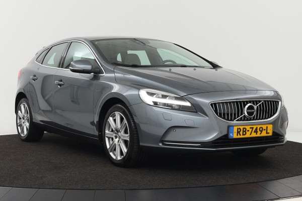 Volvo V40 2.0 D2 Nordic+ | Dealer onderhouden | Panoramadak | Leder | Camera | Keyless | Stoelverwarming | Navigatie | Harman/Kardon | Full LED | Memory