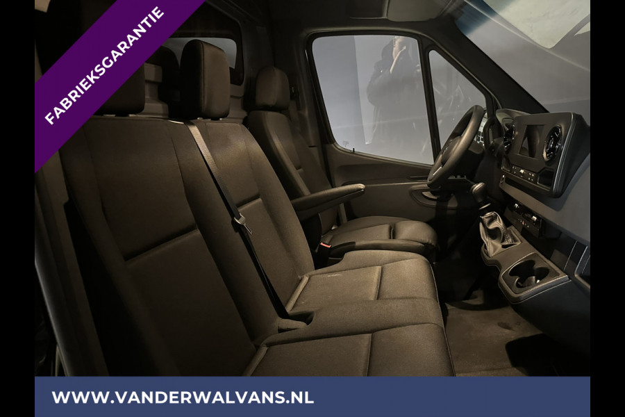 Mercedes-Benz Sprinter 317 CDI 170pk L3H2 Fabrieksgarantie Euro6 Airco | Camera | Apple Carplay | Android Auto | Cruisecontrol Parkeersensoren, Stoelverwarming, Bijrijdersbank, MBUX