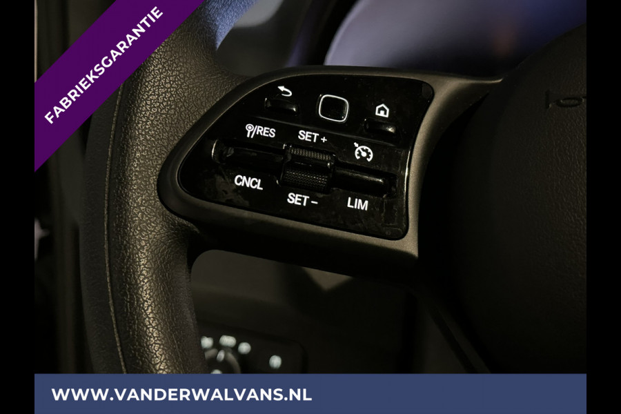 Mercedes-Benz Sprinter 317 CDI 170pk L3H2 Fabrieksgarantie Euro6 Airco | Camera | Apple Carplay | Android Auto | Cruisecontrol Parkeersensoren, Stoelverwarming, Bijrijdersbank, MBUX