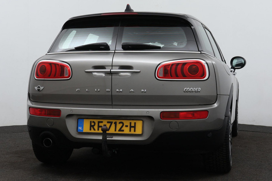 MINI Clubman 1.5 Cooper Chili(NL auto, Panorama, Trekhaak, Navi Prof, Parkeerhulp V+A, Head-up, Led, Sportstoelen, Etc)