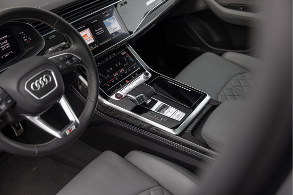 Audi SQ7 4.0 TFSI 507pk Quattro B&O Advanced HuD Pano Nachtzicht 4-wielsturing S-stoelen