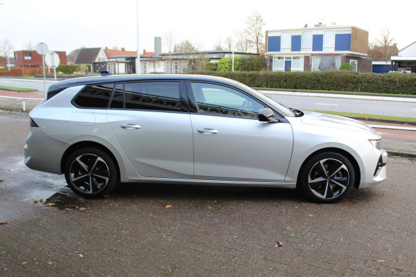 Opel Astra Sports Tourer 1.2 Turbo GS Line , 130 pk Automaat Climate control , Cruise control , Stoelverwarming , Bluetooth LED dag rijverlichting , AGR Stoel