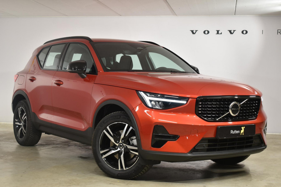 Volvo XC40 B4 211PK Automaat Plus Dark /Adaptieve cruis control / Harman kardon / Elektrische stoelen / DAB+ / Volvo On-Call / Trekhaak /