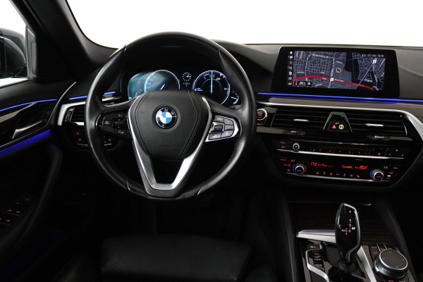 BMW 5 Serie 520i High Executive Edition (PANORAMADAK, SFEERVERLICHTING, STOELVERWARMING, COMFORTZETELS, DEALER ONDERHOUDEN)