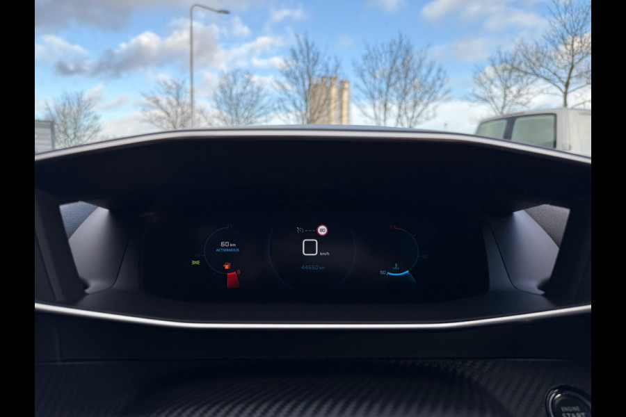 Peugeot 208 1.2 101pk Allure, LED, CarPlay, Camera, KeyLess