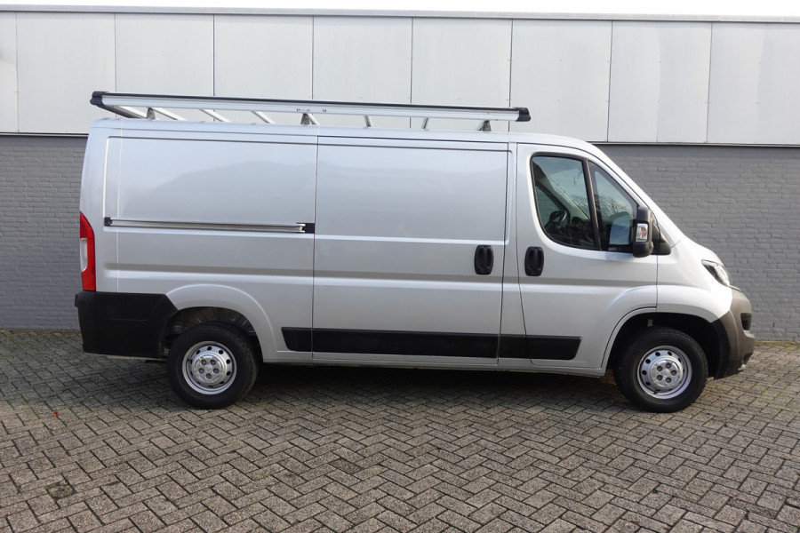 Peugeot Boxer 335 2.2 BlueHDi 165 L2H1 Premium CLIMA | A. CAM | TREKHAAK | VERZW. VERING | TREKHAAK | IMPERIAAL