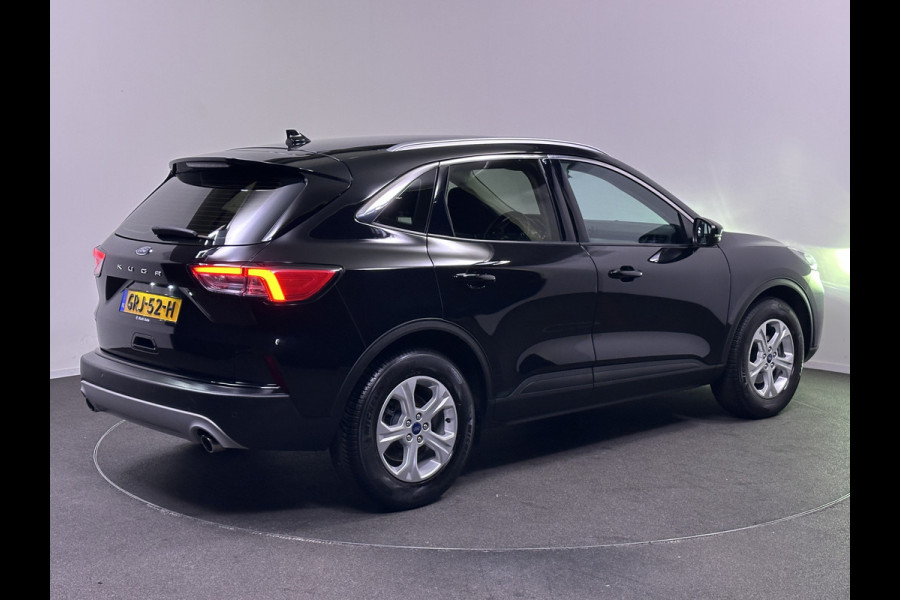 Ford Kuga 1.5 EcoBoost Titanium 150pk Dealer O.H 1800kg Trekgewicht | Carplay | Lane Assist | Cruise Control | Navi | Stuur\Stoel Verwarming |  DAB | Parkeersensoren | Voorruit Verwarming |