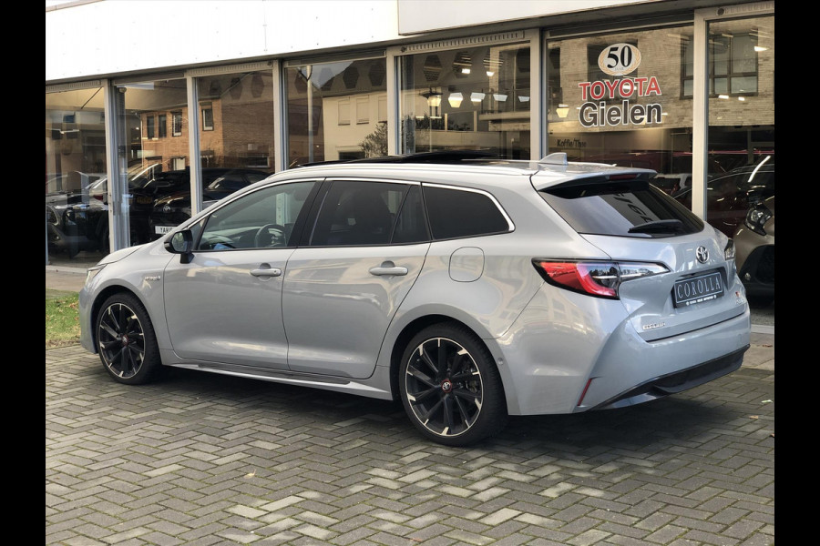 Toyota Corolla Touring Sports 2.0 Hybrid GR Sport Plus | Panoramadak, JBL, Stoel + Stuurverwarming, Elektrische achterklep, Blind Spot, Parkeersensoren