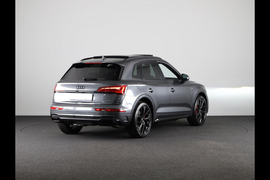 Audi Q5 50 TFSI e S edition Competition Panormadak, luchtvering, adaptive cruise control, comfortsleutel