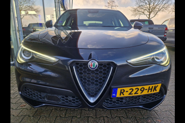 Alfa Romeo Stelvio 2.0 T AWD Special Edition Nieuwstaat! | Full Options! | 20 Inch LMV | Afn.Trekhaak 2300KG geremd!