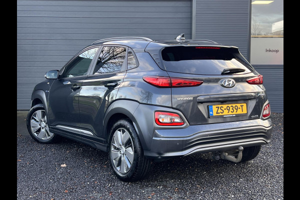 Hyundai Kona EV Premium 64 kWh 1e Eigenaar,Navi,Clima,Camera,Cruise,Head Up Display,Trekhaak,N.A.P,APK tot 08-2025