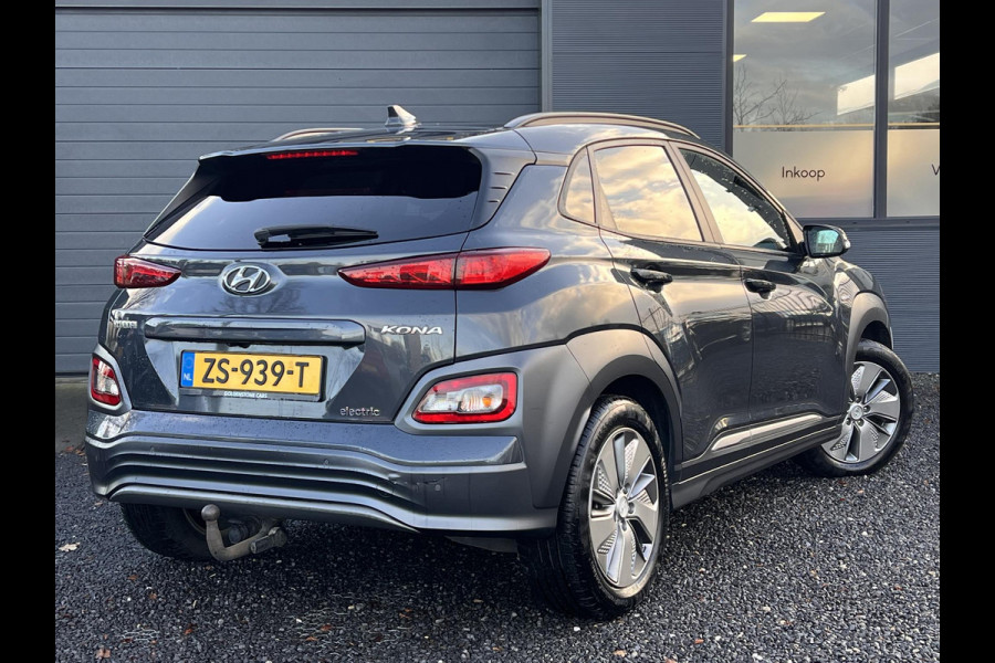 Hyundai Kona EV Premium 64 kWh 1e Eigenaar,Navi,Clima,Camera,Cruise,Head Up Display,Trekhaak,N.A.P,APK tot 08-2025