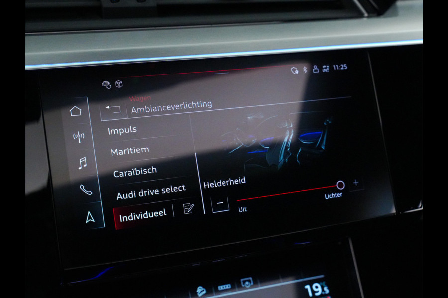 Audi e-tron 55 quattro 408pk S edition (panodak,B&O,sfeerverlichting,360,leer,matrix)