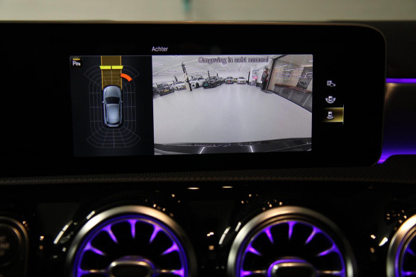 Mercedes-Benz A-Klasse 250 AMG/PANO/SFEER/CARPLAY/LANE ASSIST/BOMVOL!