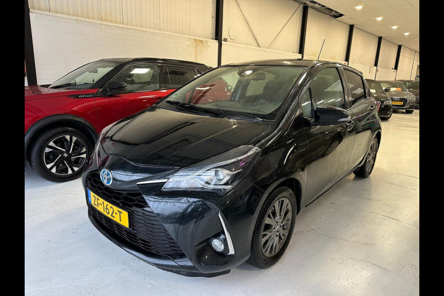 Toyota Yaris 1.5 Hybrid Dynamic 1 JAAR GARANTIE